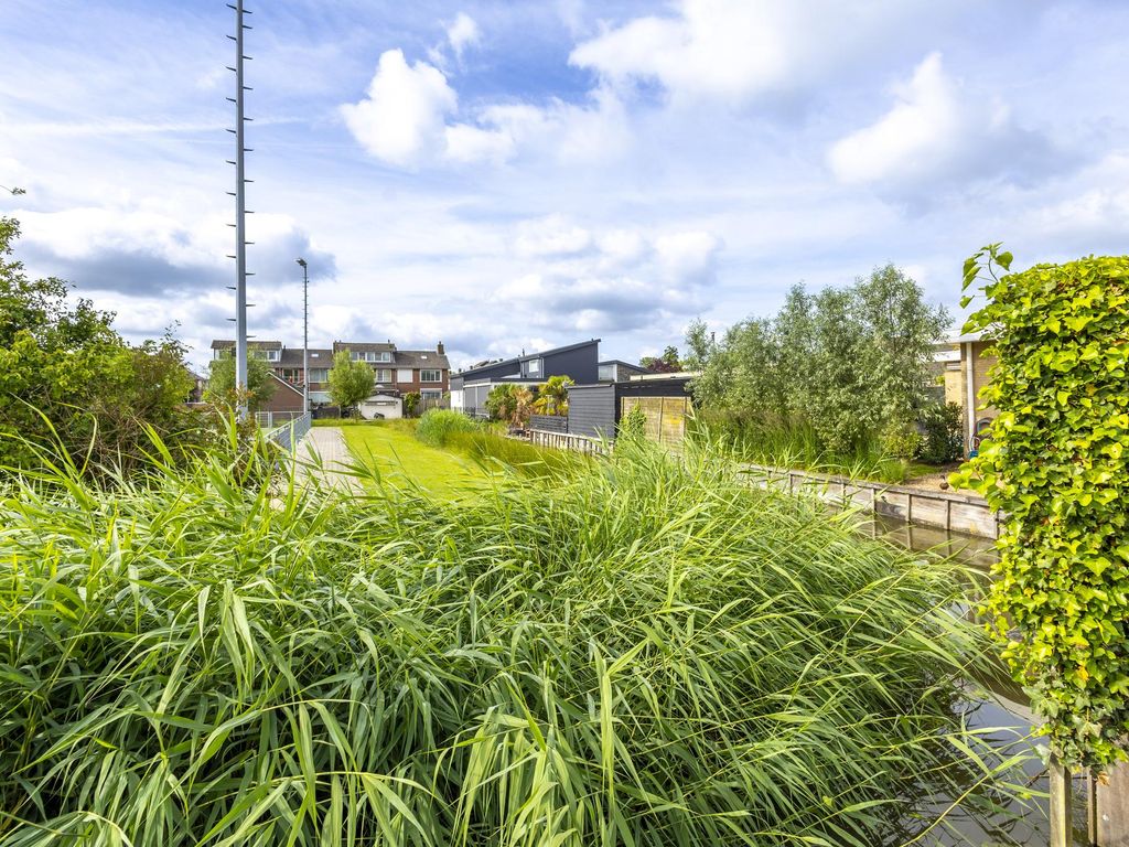 Tiendweg 30, Hardinxveld-Giessendam