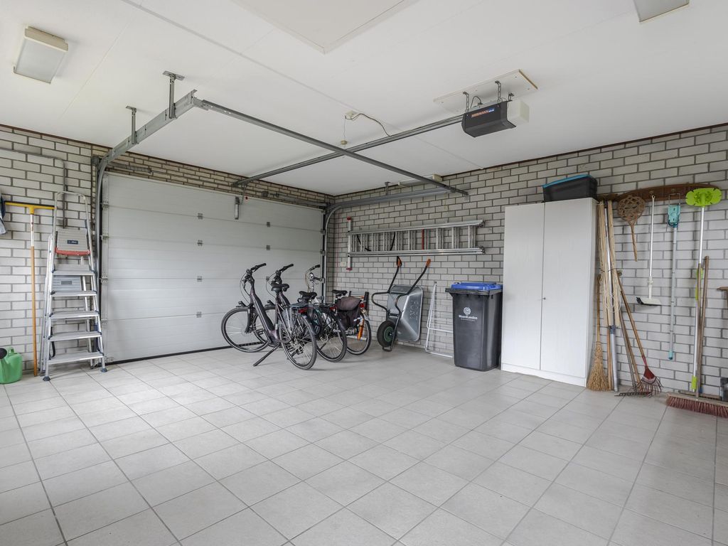Tiendweg 30, Hardinxveld-Giessendam
