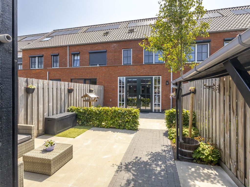 Brederode 10, Hardinxveld-Giessendam