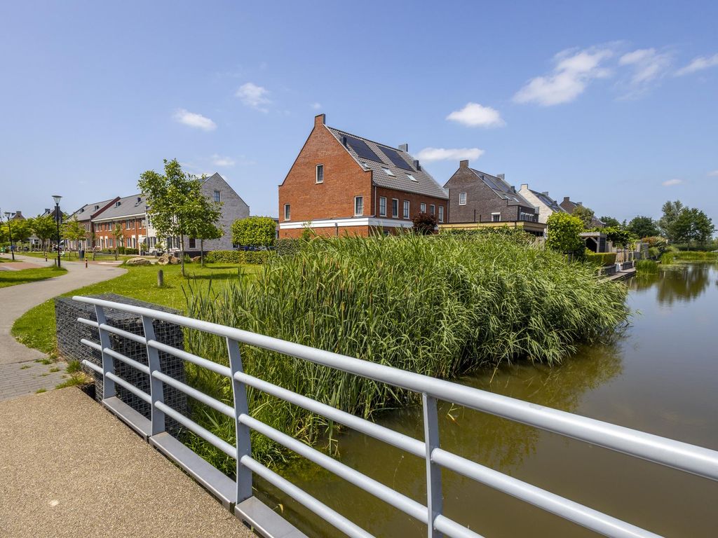 Brederode 10, Hardinxveld-Giessendam