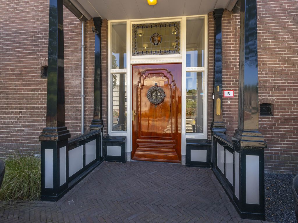 Oranjestraat 1, Sliedrecht