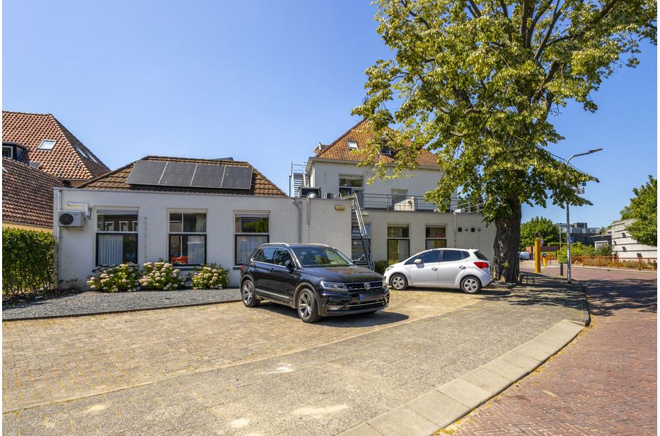 Oranjestraat 1