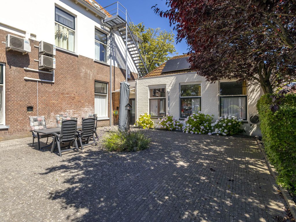 Oranjestraat 1, Sliedrecht