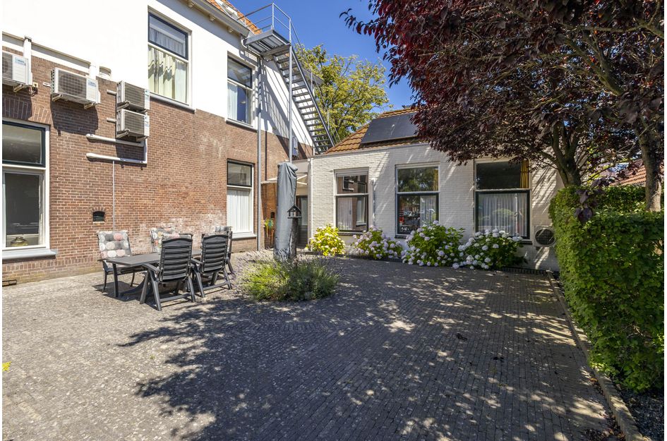 Oranjestraat 1