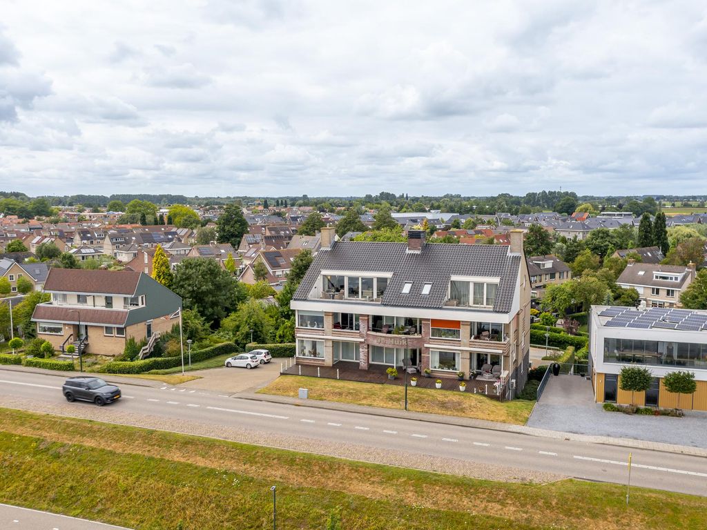 Rivierdijk 199, HARDINXVELD-GIESSENDAM