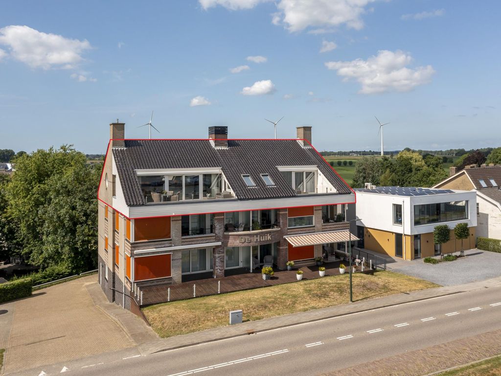 Rivierdijk 199, HARDINXVELD-GIESSENDAM