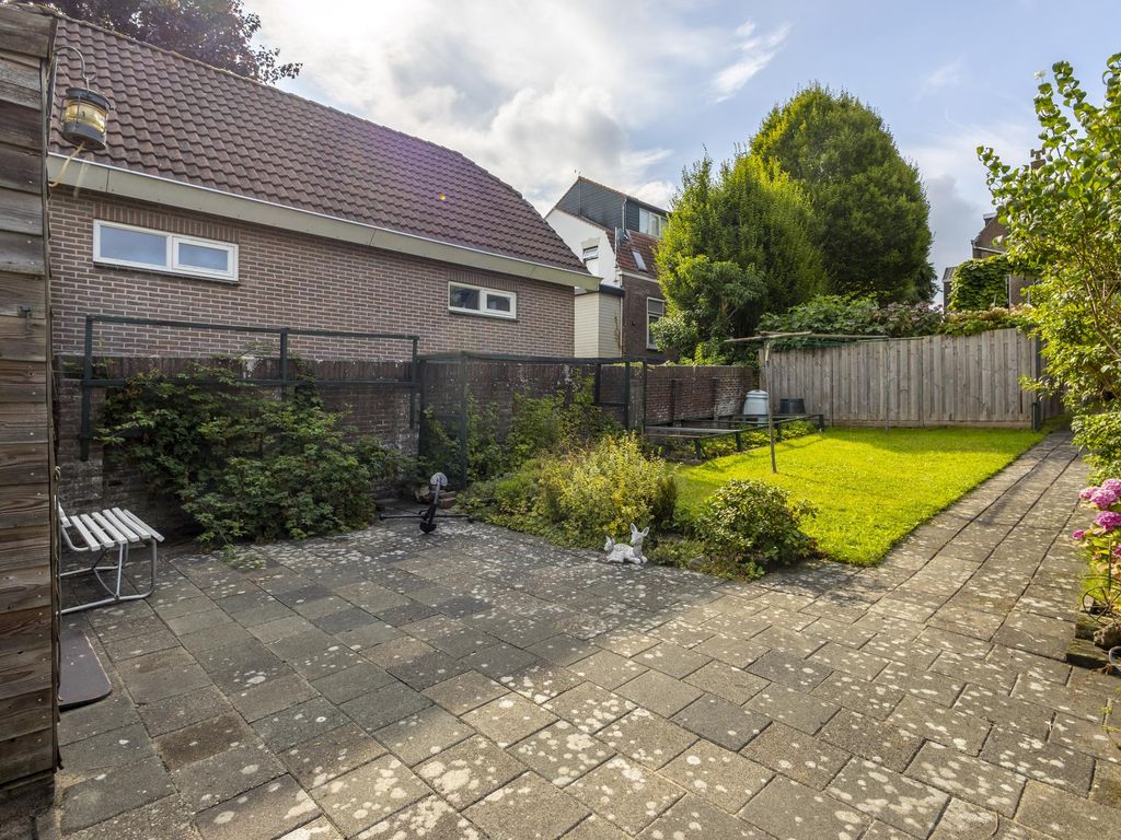 Buitendams 154A, HARDINXVELD-GIESSENDAM