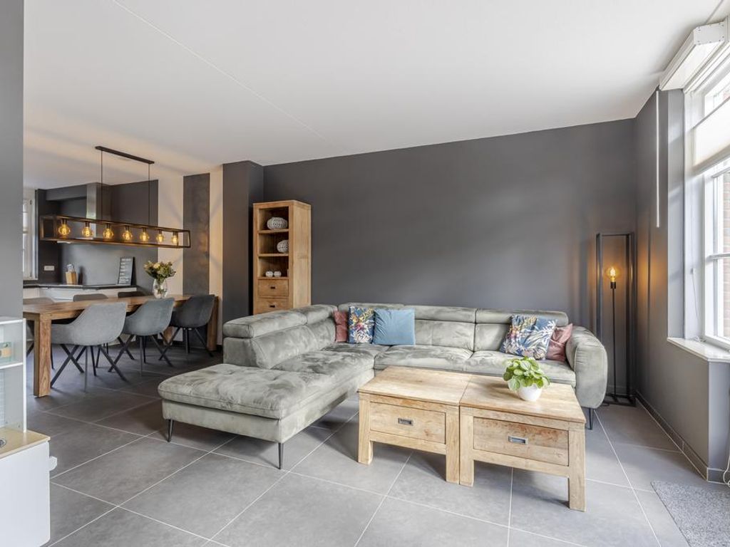 Frederikstraat 6, HARDINXVELD-GIESSENDAM