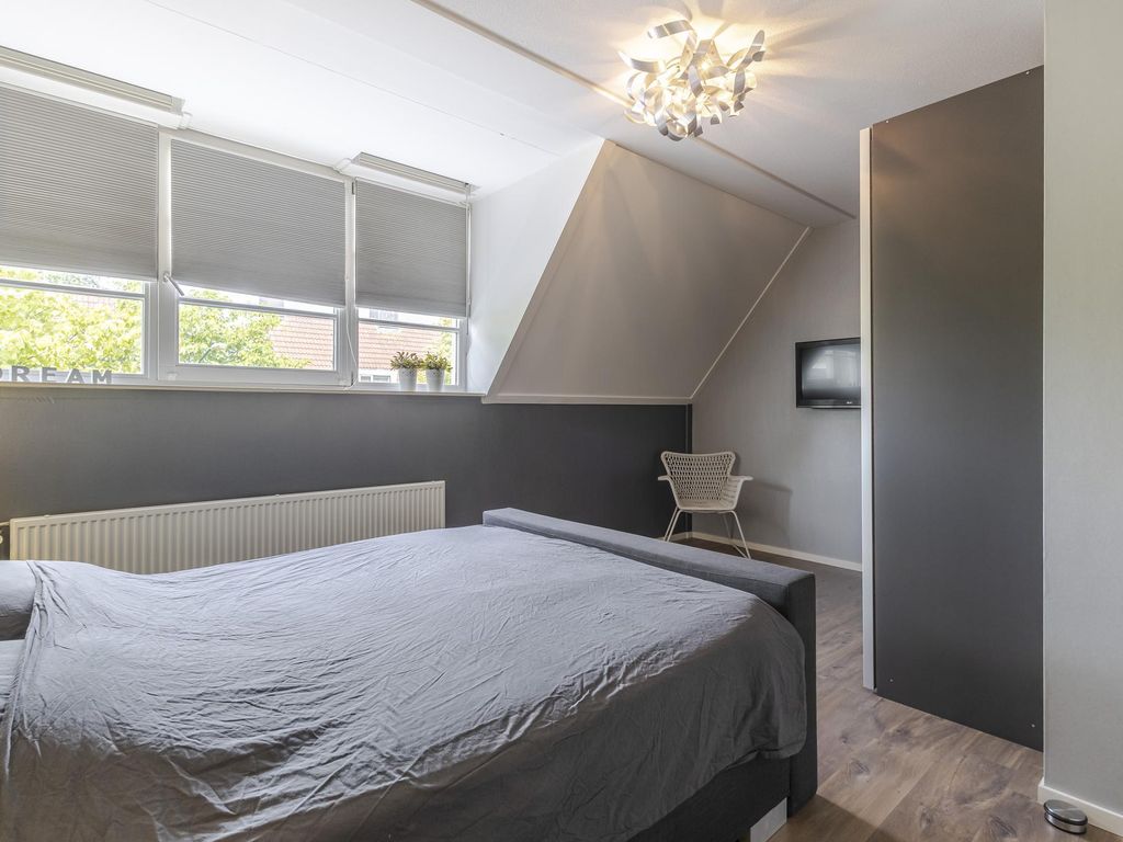 Frederikstraat 6, HARDINXVELD-GIESSENDAM