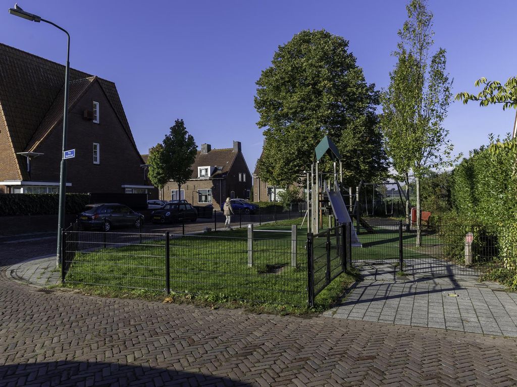 Frederikstraat 6, HARDINXVELD-GIESSENDAM
