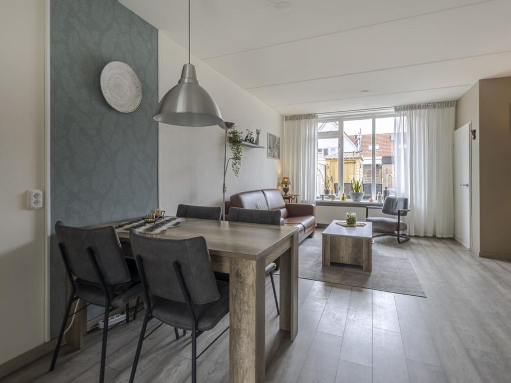 Breedewaij 24, HARDINXVELD-GIESSENDAM