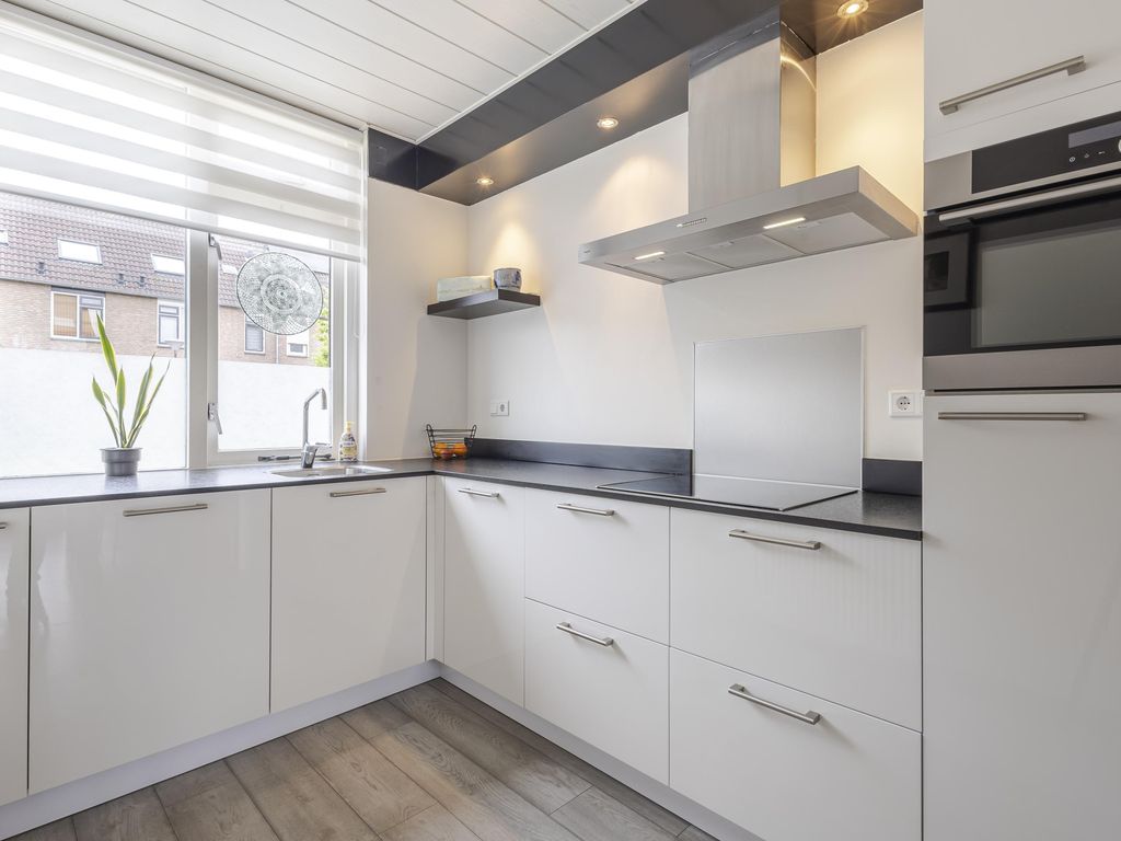 Breedewaij 24, Hardinxveld-Giessendam