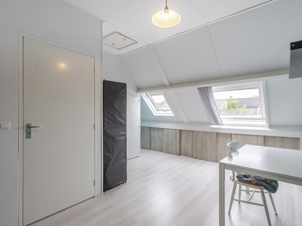 Breedewaij 24, Hardinxveld-Giessendam