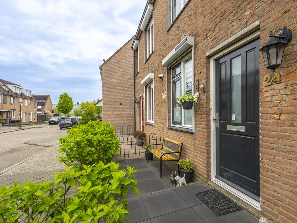 Breedewaij 24, HARDINXVELD-GIESSENDAM