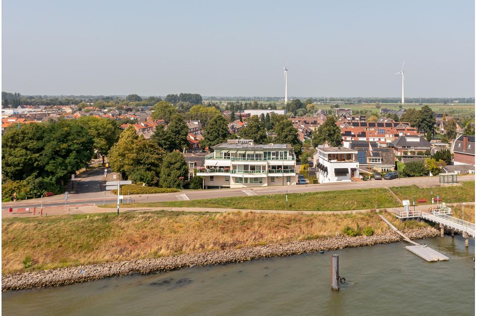 Rivierdijk 245