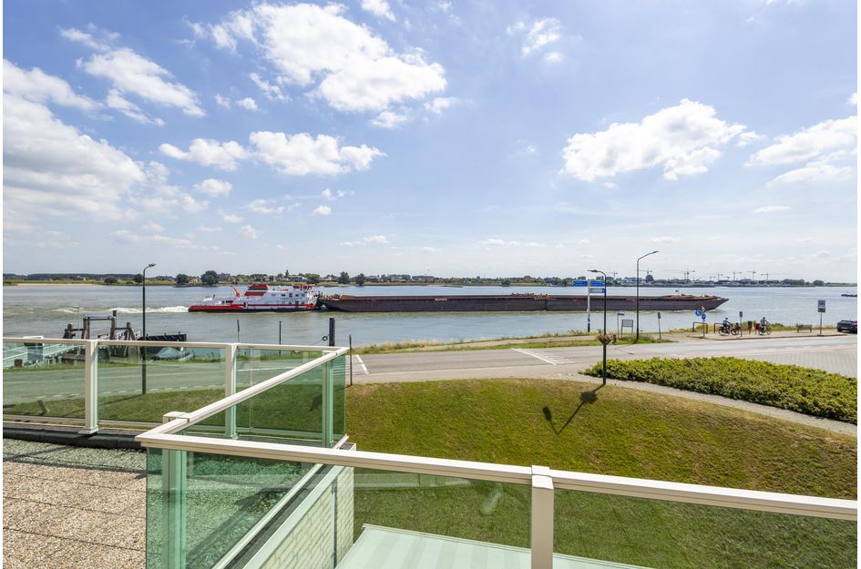 Rivierdijk 245