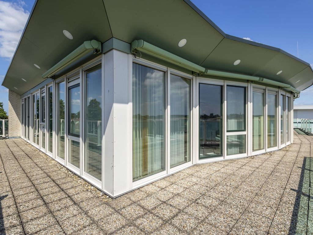 Rivierdijk 245, HARDINXVELD-GIESSENDAM
