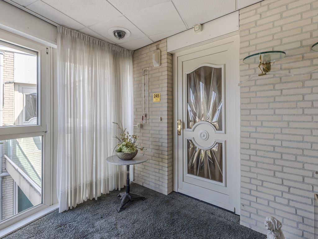 Rivierdijk 245, HARDINXVELD-GIESSENDAM