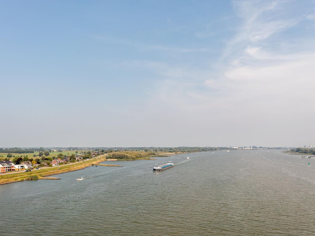 Rivierdijk 245, HARDINXVELD-GIESSENDAM