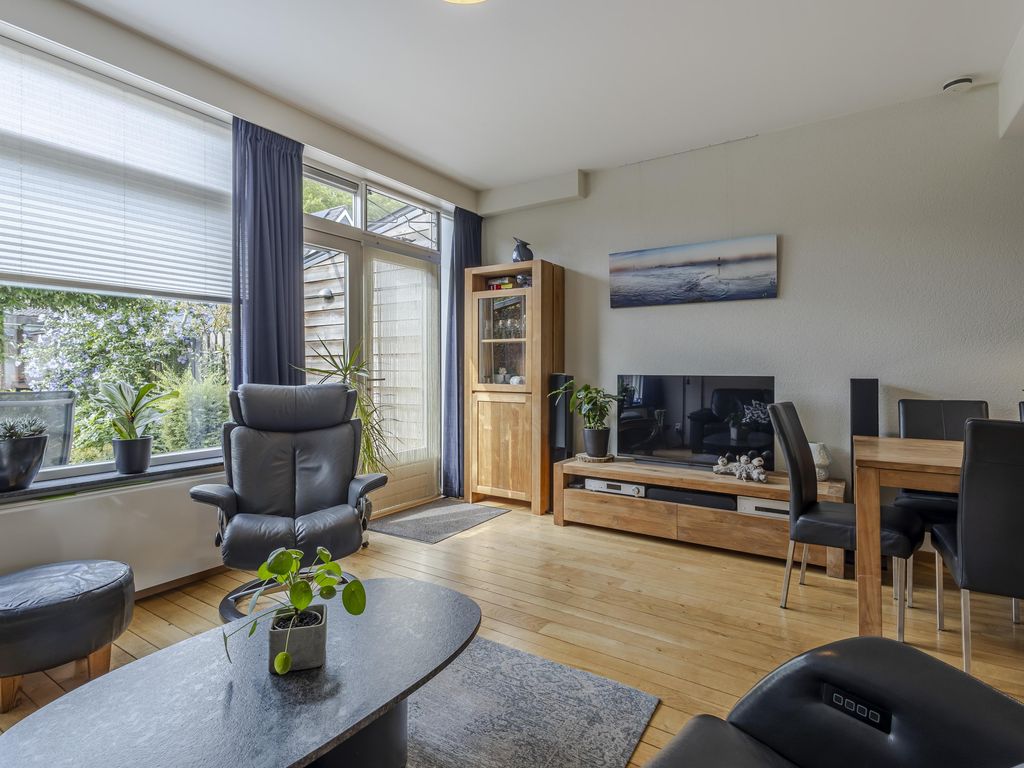 Maasstraat 5, HARDINXVELD-GIESSENDAM