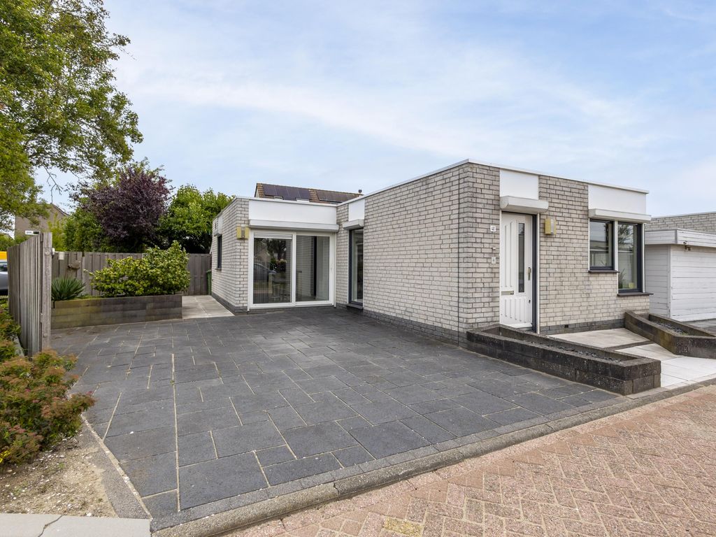 Overlaat 40, Sliedrecht