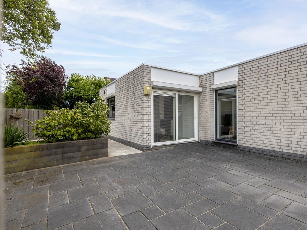 Overlaat 40, Sliedrecht