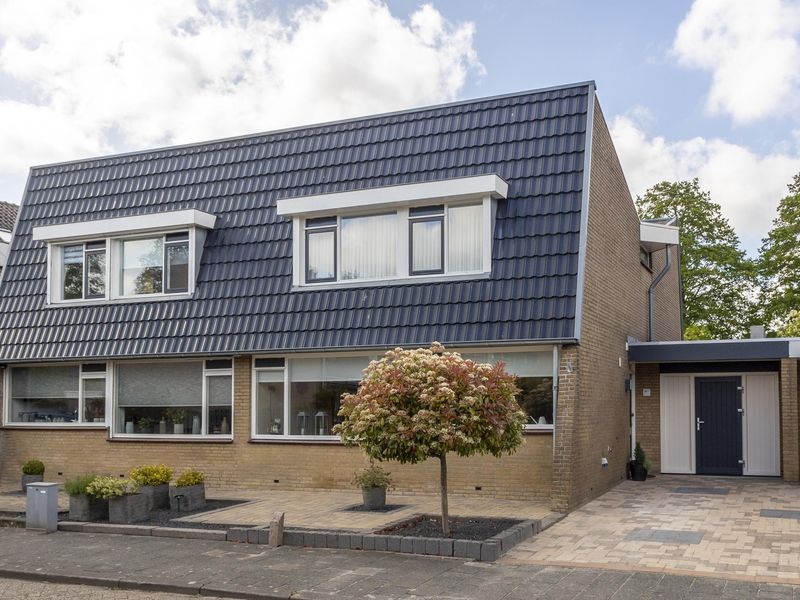Florenweer 14, Hardinxveld-giessendam