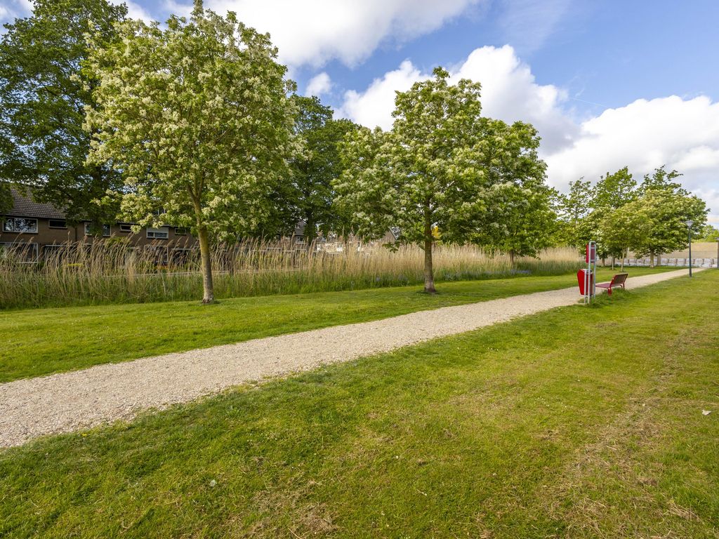 Florenweer 14, HARDINXVELD-GIESSENDAM