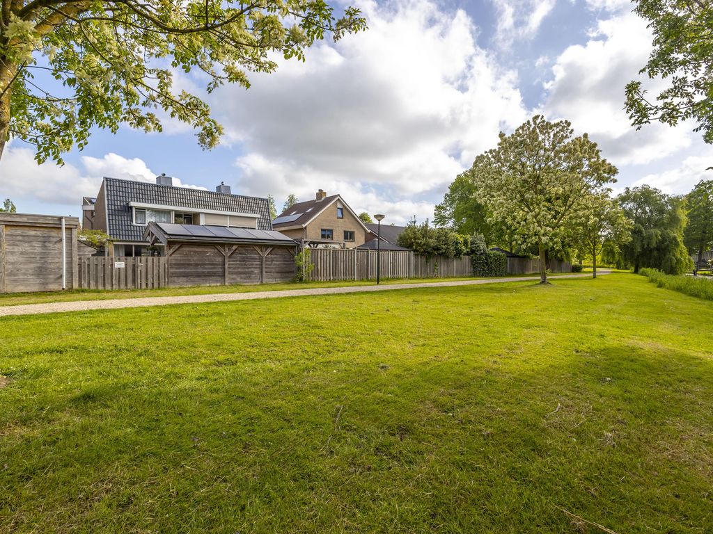 Florenweer 14, HARDINXVELD-GIESSENDAM