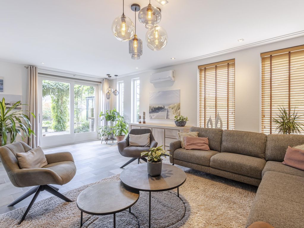 Akkerstraat 18, HARDINXVELD-GIESSENDAM