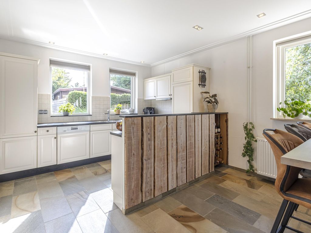 Akkerstraat 18, HARDINXVELD-GIESSENDAM