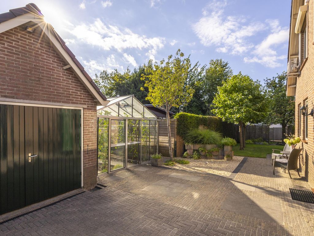 Akkerstraat 18, HARDINXVELD-GIESSENDAM