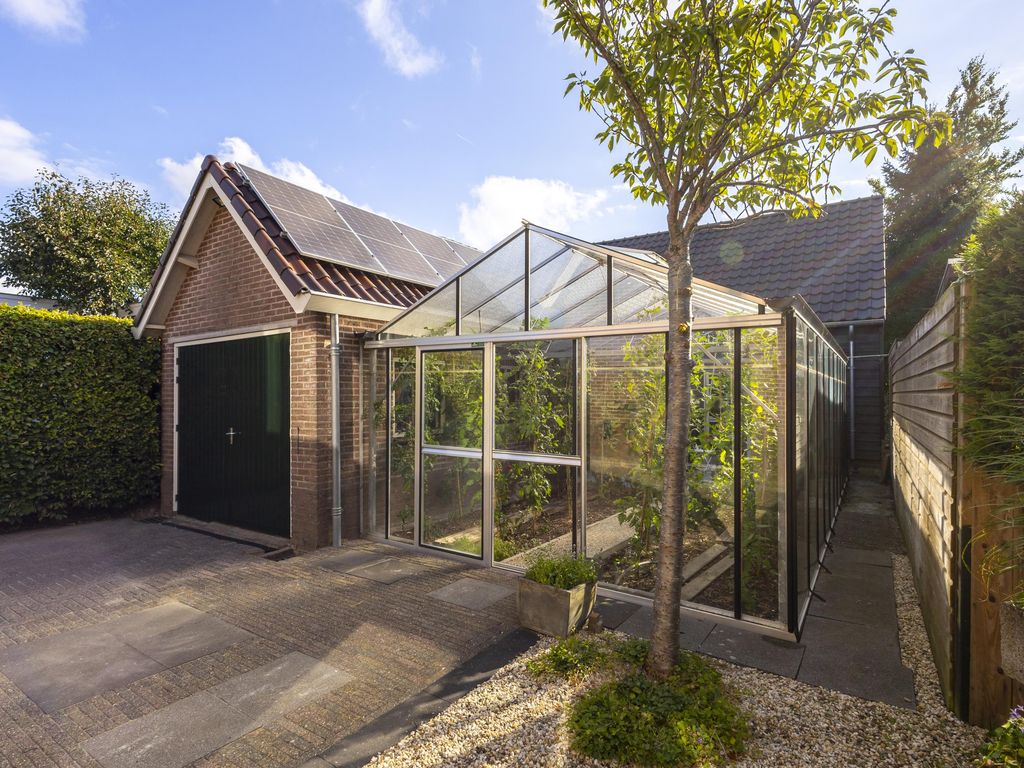 Akkerstraat 18, HARDINXVELD-GIESSENDAM