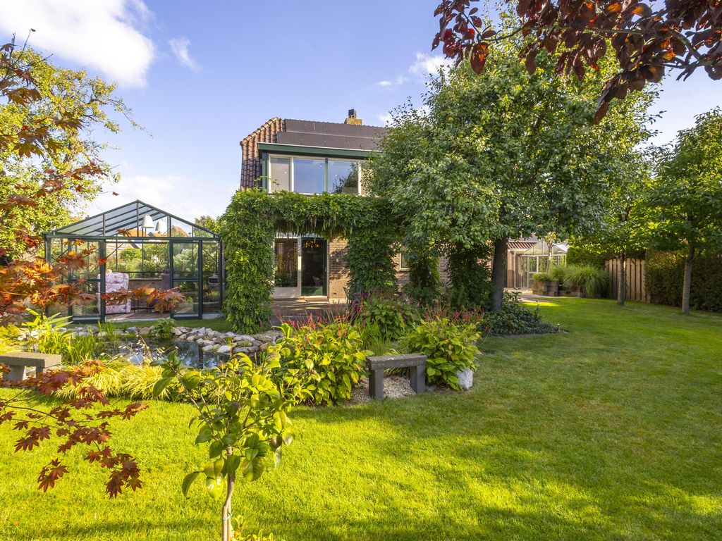 Akkerstraat 18, HARDINXVELD-GIESSENDAM