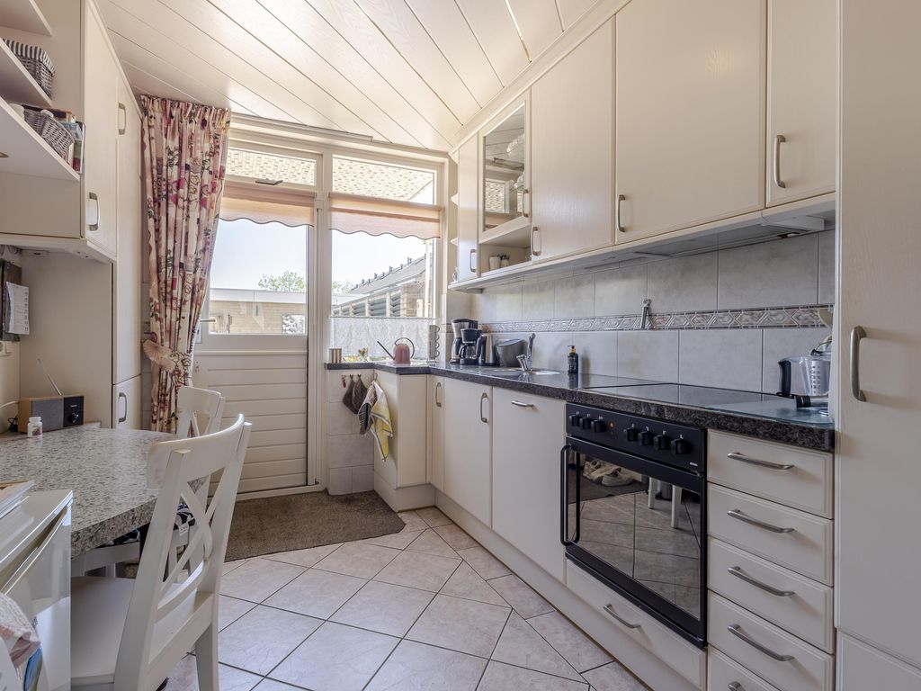 Lange Griendsweer 9, HARDINXVELD-GIESSENDAM