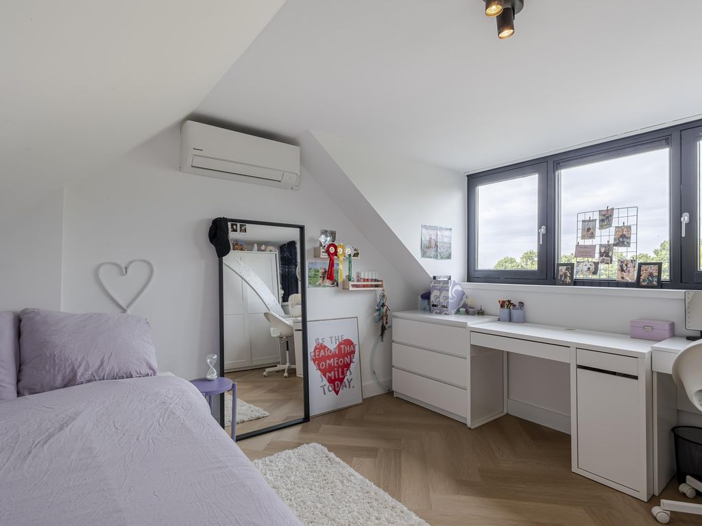 Buitendams 30, HARDINXVELD-GIESSENDAM