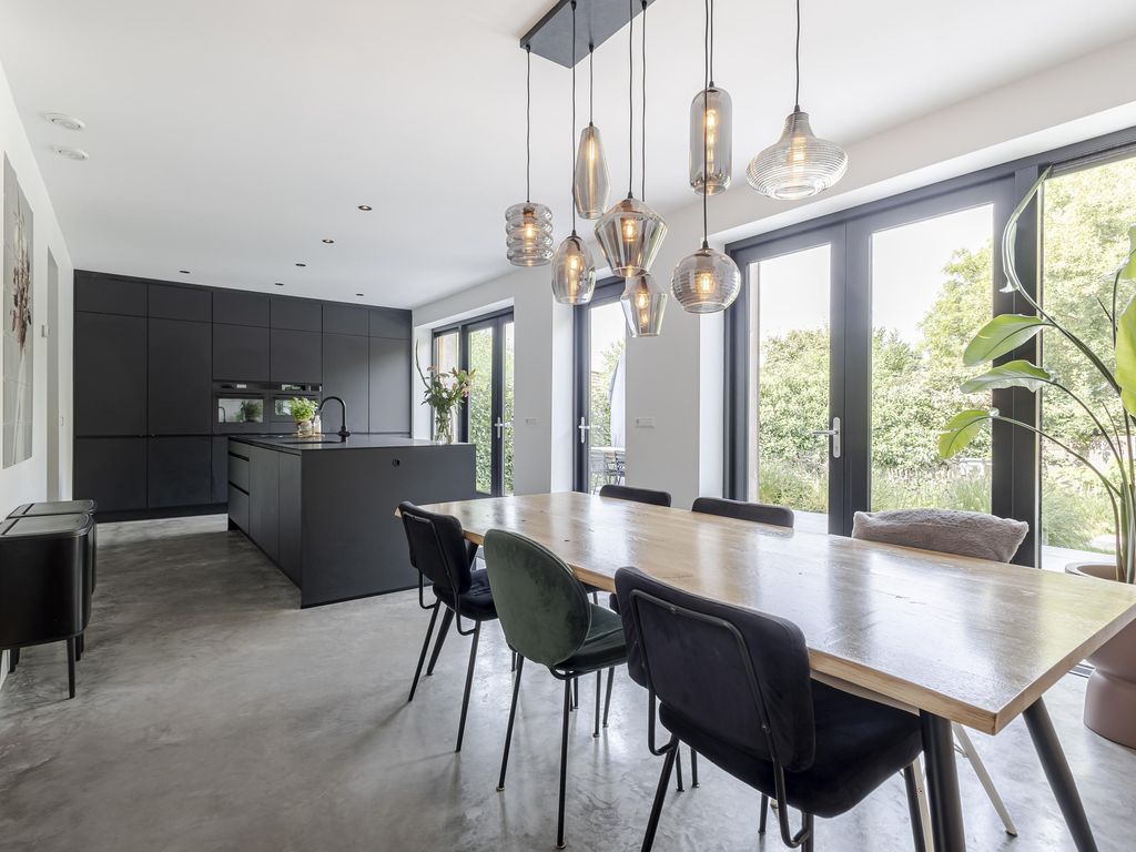 Buitendams 30, HARDINXVELD-GIESSENDAM