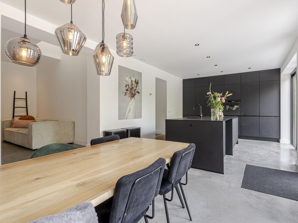 Buitendams 30, HARDINXVELD-GIESSENDAM