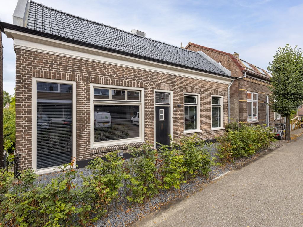 Buitendams 30, HARDINXVELD-GIESSENDAM