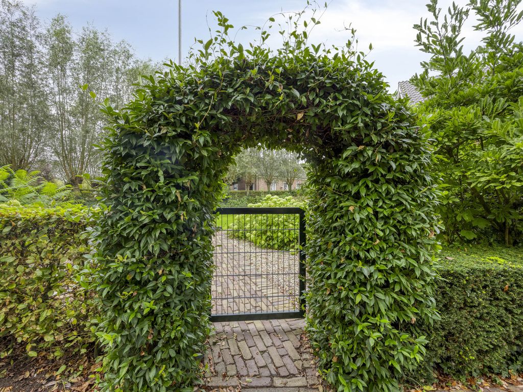 Binnendamseweg 64A, GIESSENBURG
