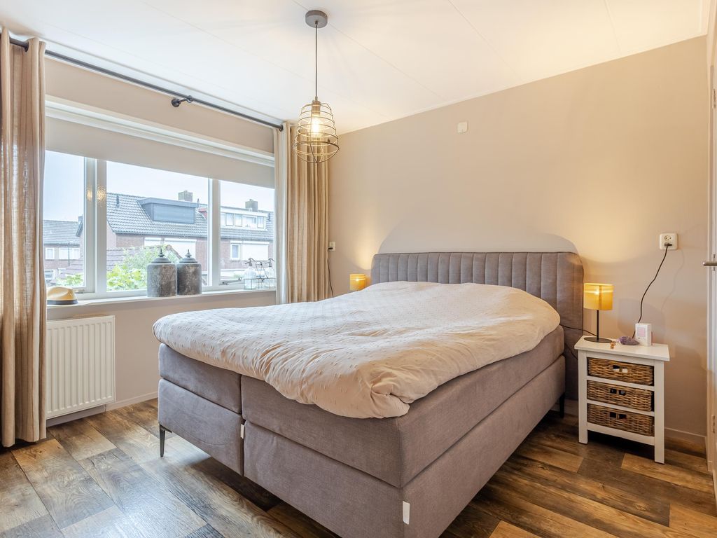 Frans Halsstraat 8, HARDINXVELD-GIESSENDAM