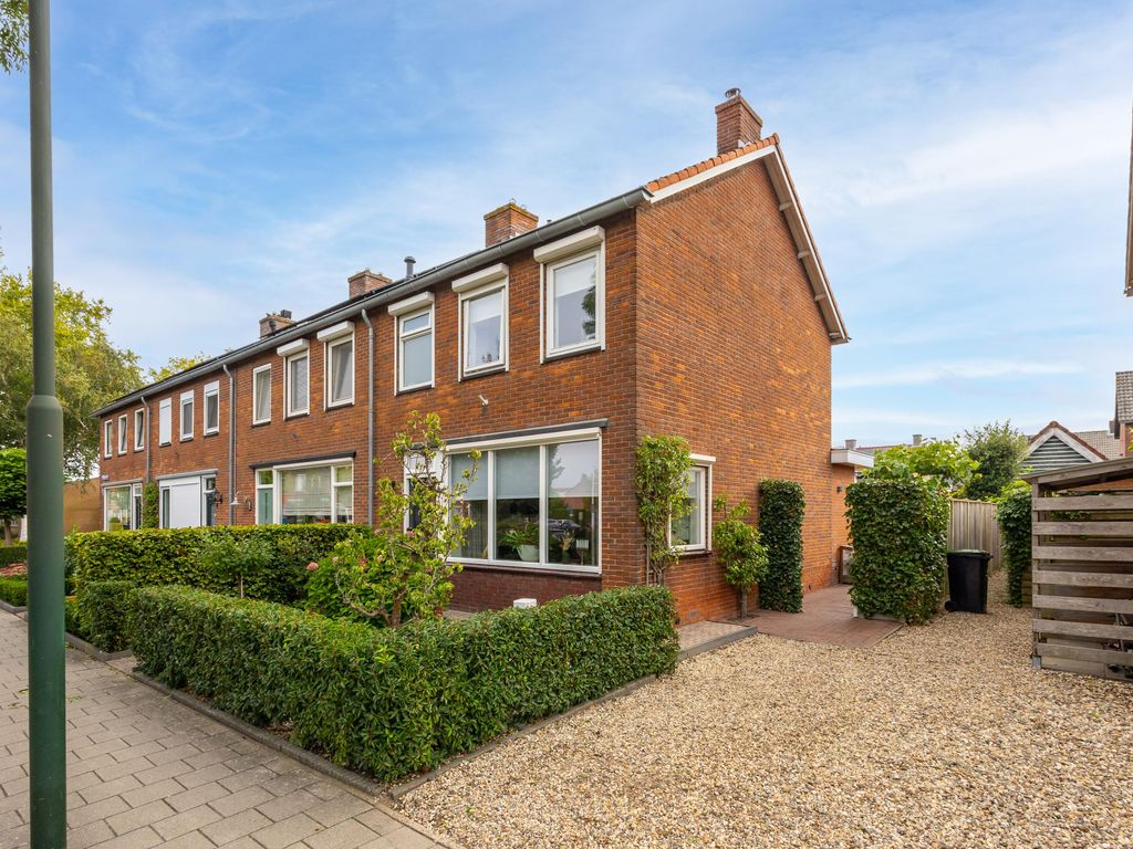 Frans Halsstraat 8, HARDINXVELD-GIESSENDAM