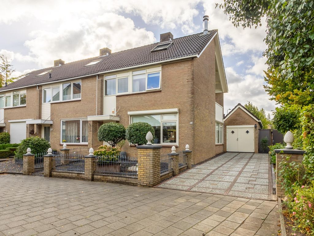 Groot Veldsweer 129, Hardinxveld-Giessendam