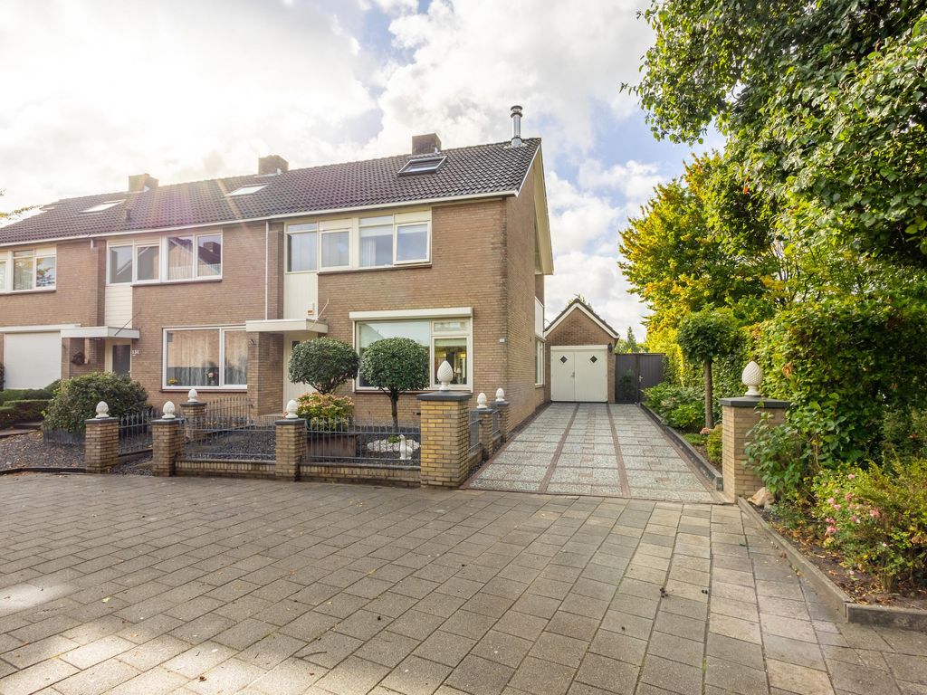 Groot Veldsweer 129, Hardinxveld-Giessendam