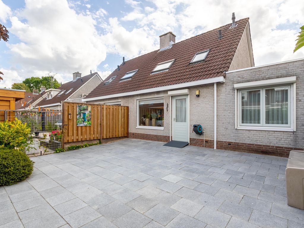 Veerstoep 18, Sliedrecht