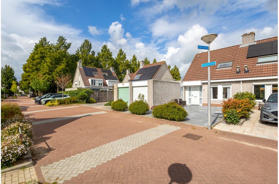 Veerstoep 18