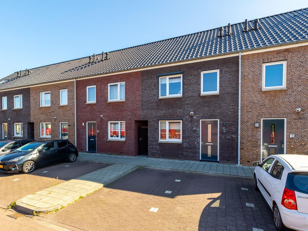 Steek 3, HARDINXVELD-GIESSENDAM