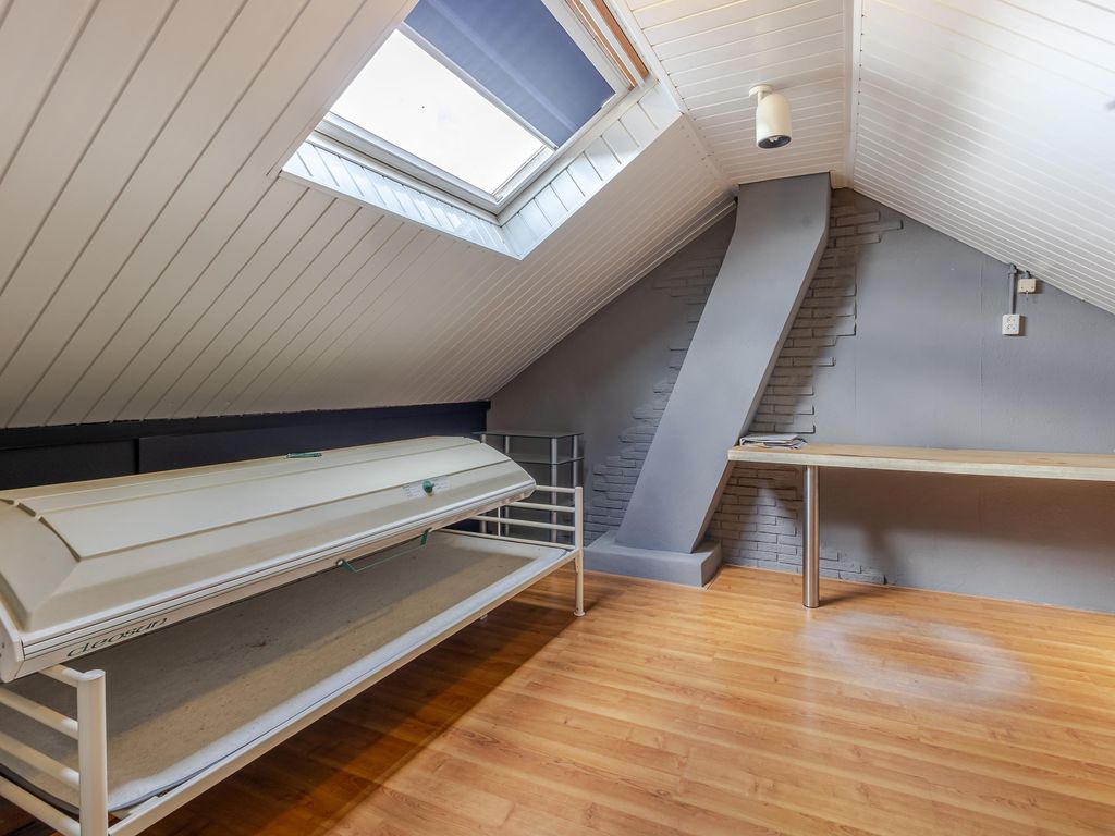 Troelstrastraat 60, HARDINXVELD-GIESSENDAM