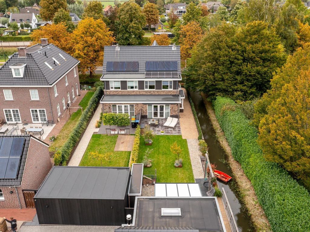 Parallelweg 97, HARDINXVELD-GIESSENDAM