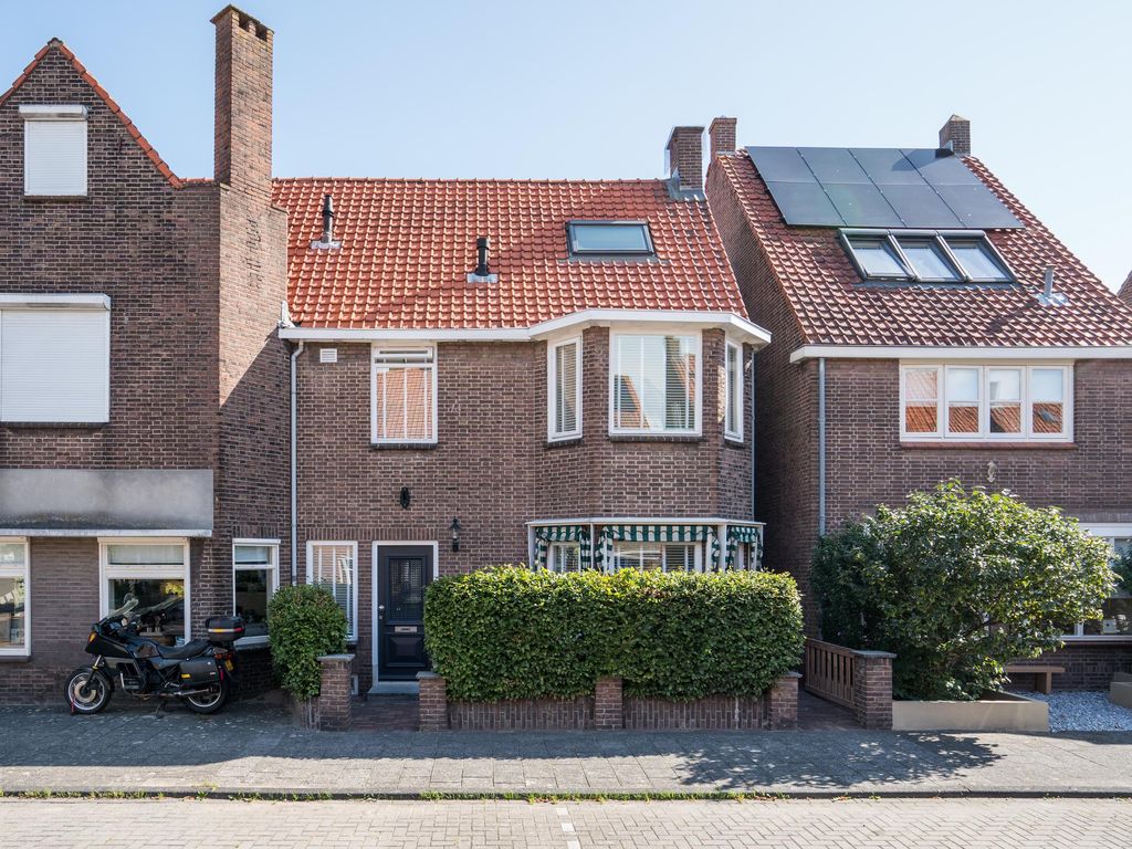 Oranjestraat 16, SLIEDRECHT